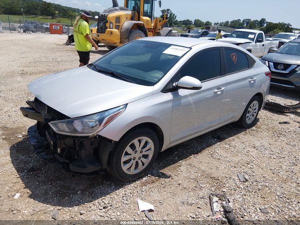 2022 HYUNDAI ACCENT SE