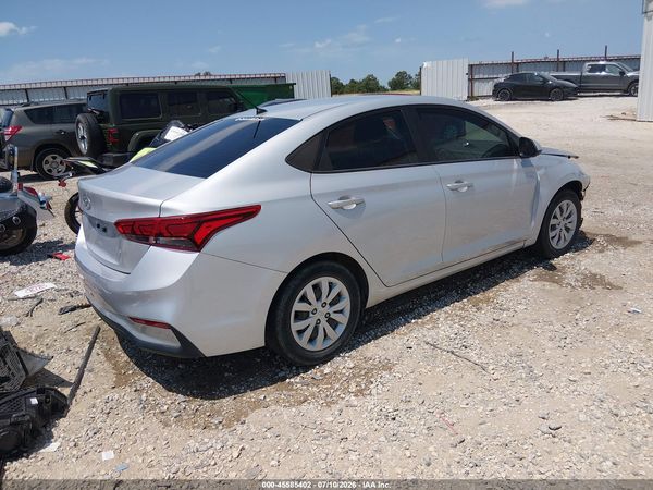 2022 HYUNDAI ACCENT SE