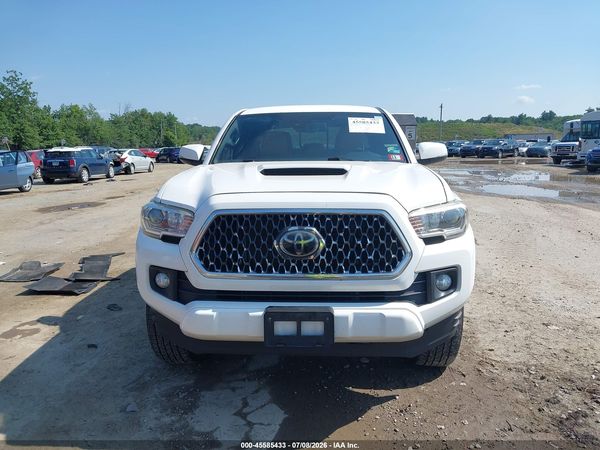 2018 TOYOTA TACOMA TRD SPORT