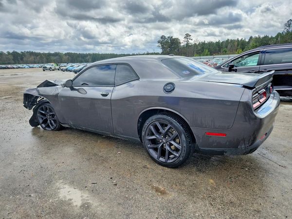 2022 DODGE CHALLENGER SXT