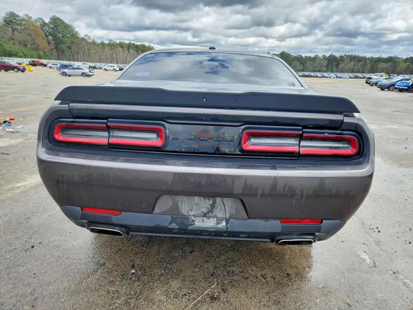 2022 DODGE CHALLENGER SXT