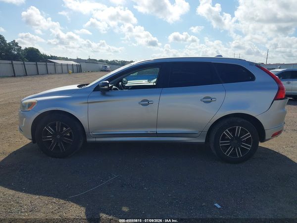 2017 VOLVO XC60 T5 DYNAMIC