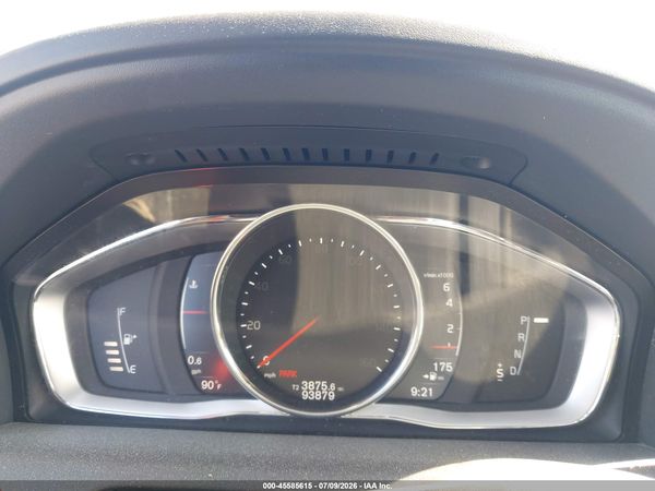 2017 VOLVO XC60 T5 DYNAMIC
