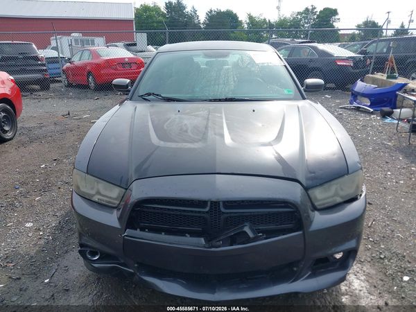 2014 DODGE CHARGER SE