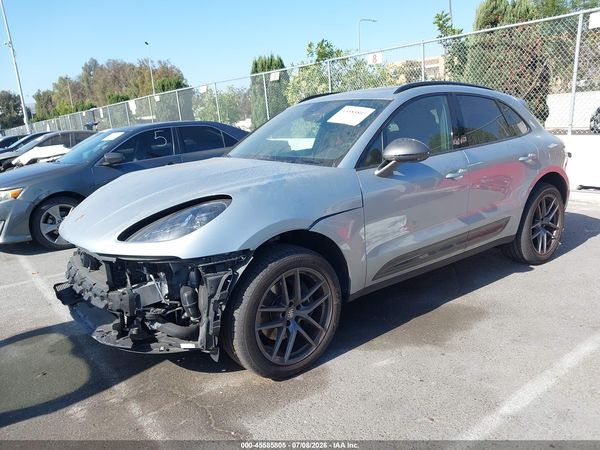 2025 PORSCHE MACAN T