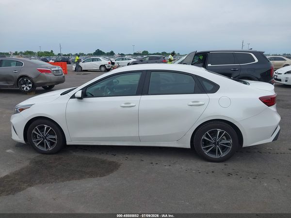 2022 KIA FORTE LXS