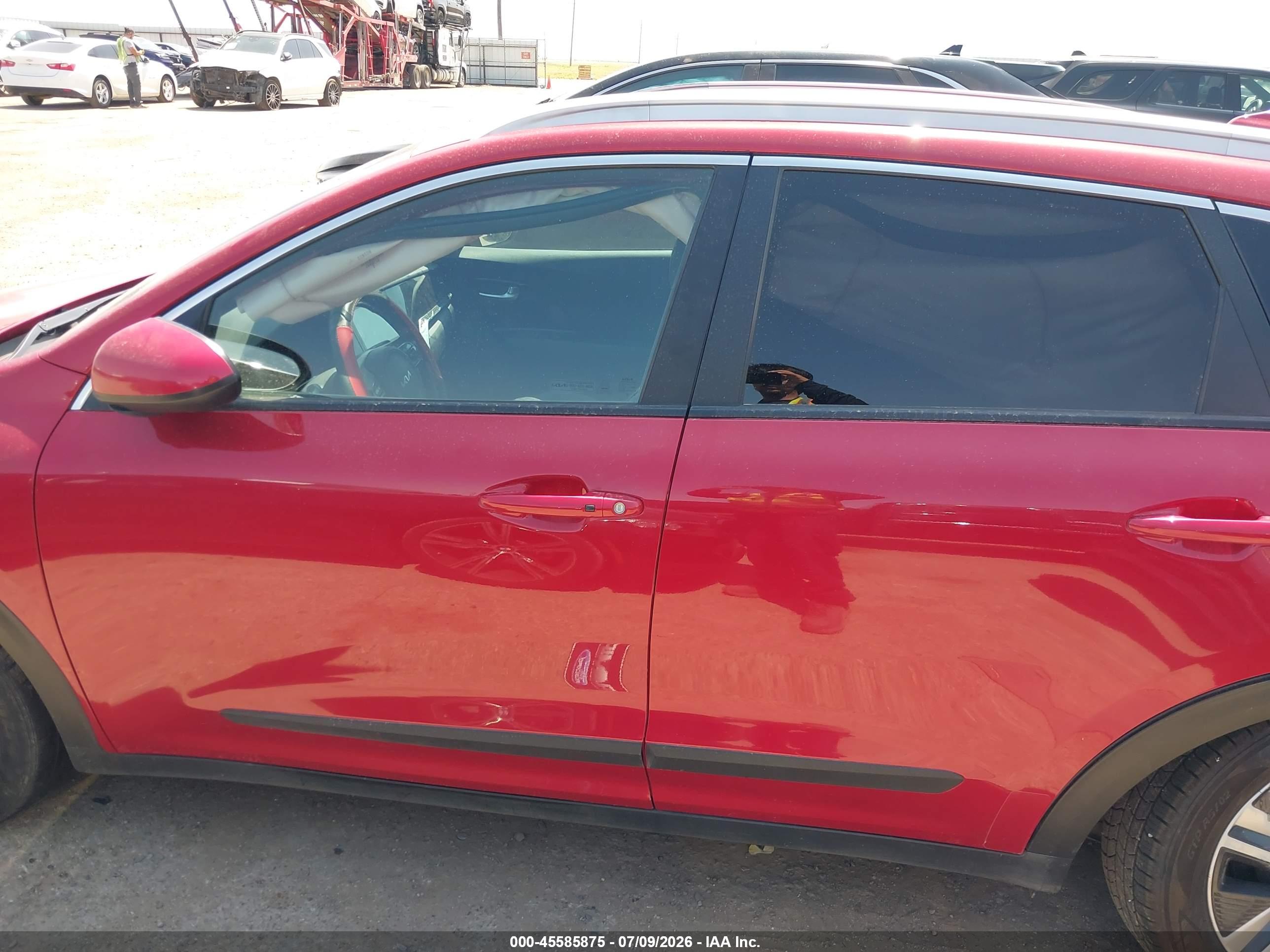 2022 KIA NIRO LXS SE