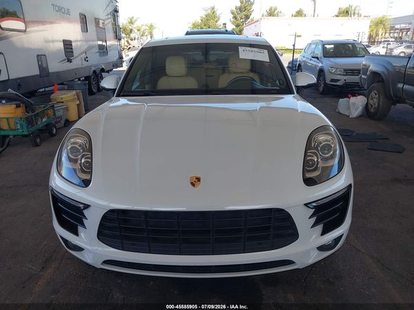 2016 PORSCHE MACAN S