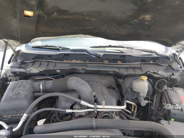 2016 RAM 1500 SLT