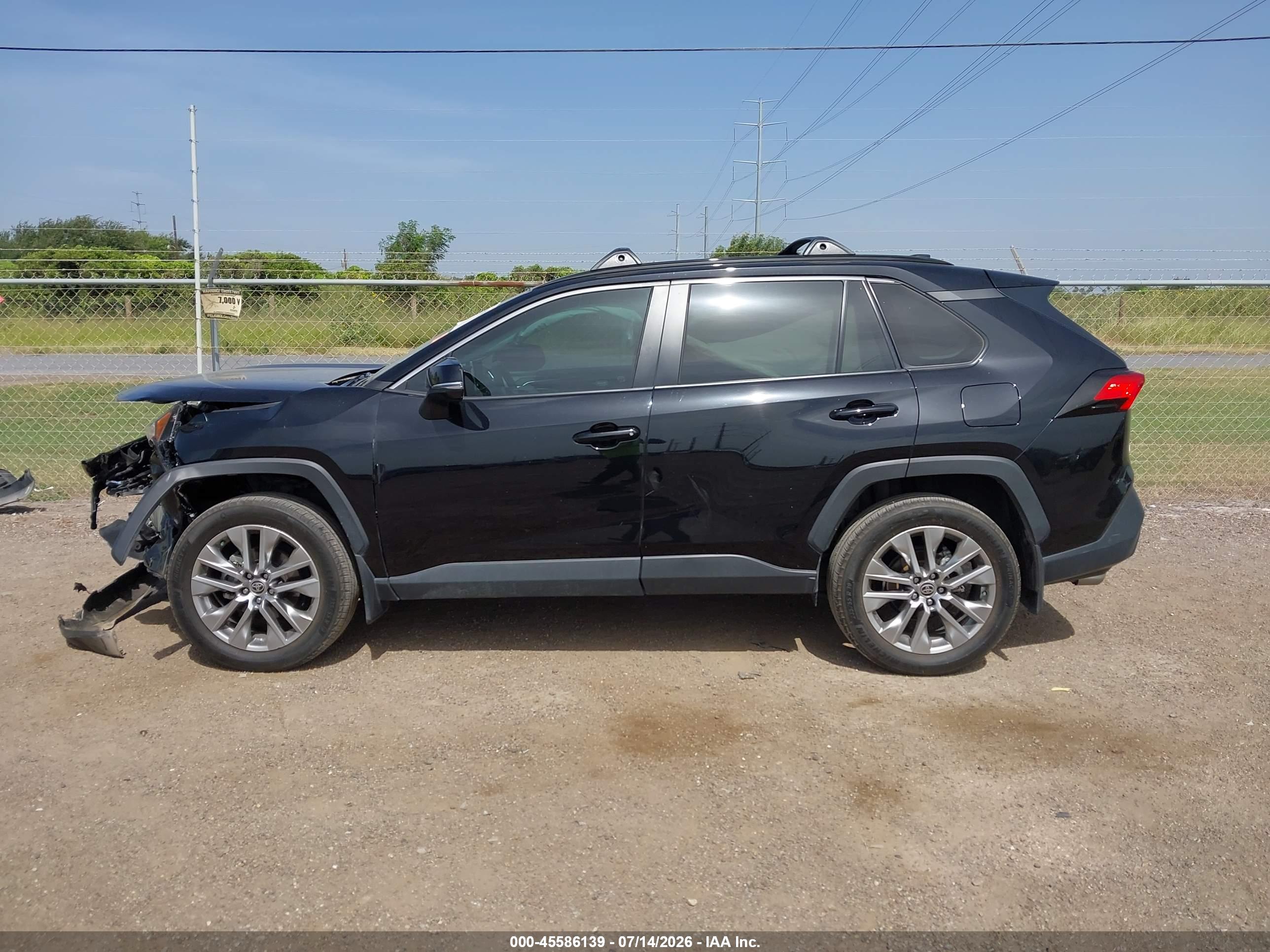 2023 TOYOTA RAV4 XLE PREMIUM
