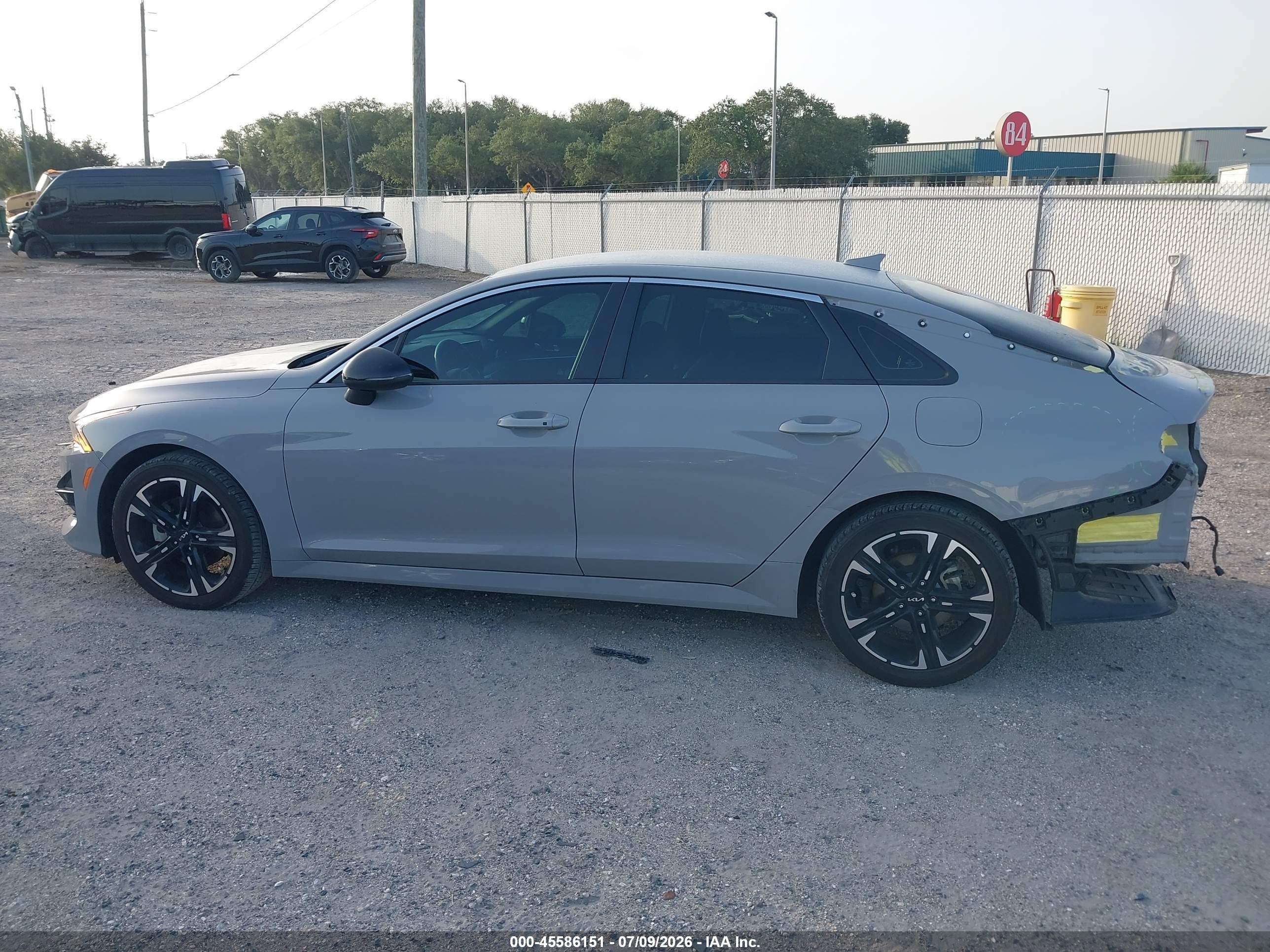 2022 KIA K5 GT-LINE