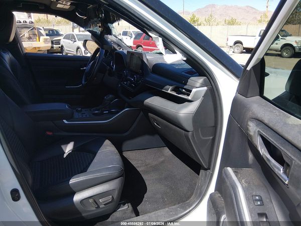 2023 TOYOTA HIGHLANDER XSE