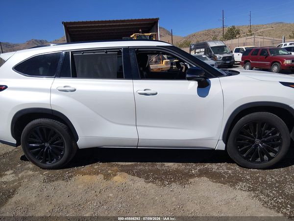 2023 TOYOTA HIGHLANDER XSE