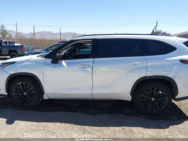 2023 TOYOTA HIGHLANDER XSE