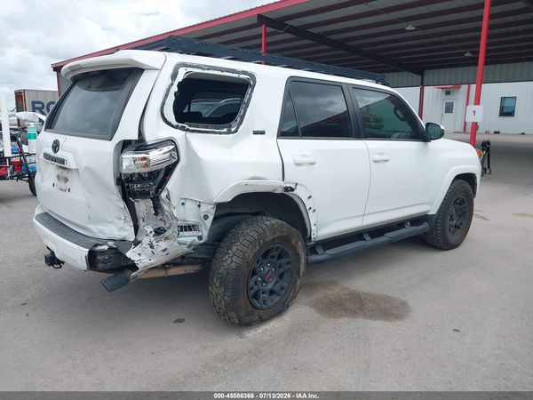 2022 TOYOTA 4RUNNER SR5 PREMIUM