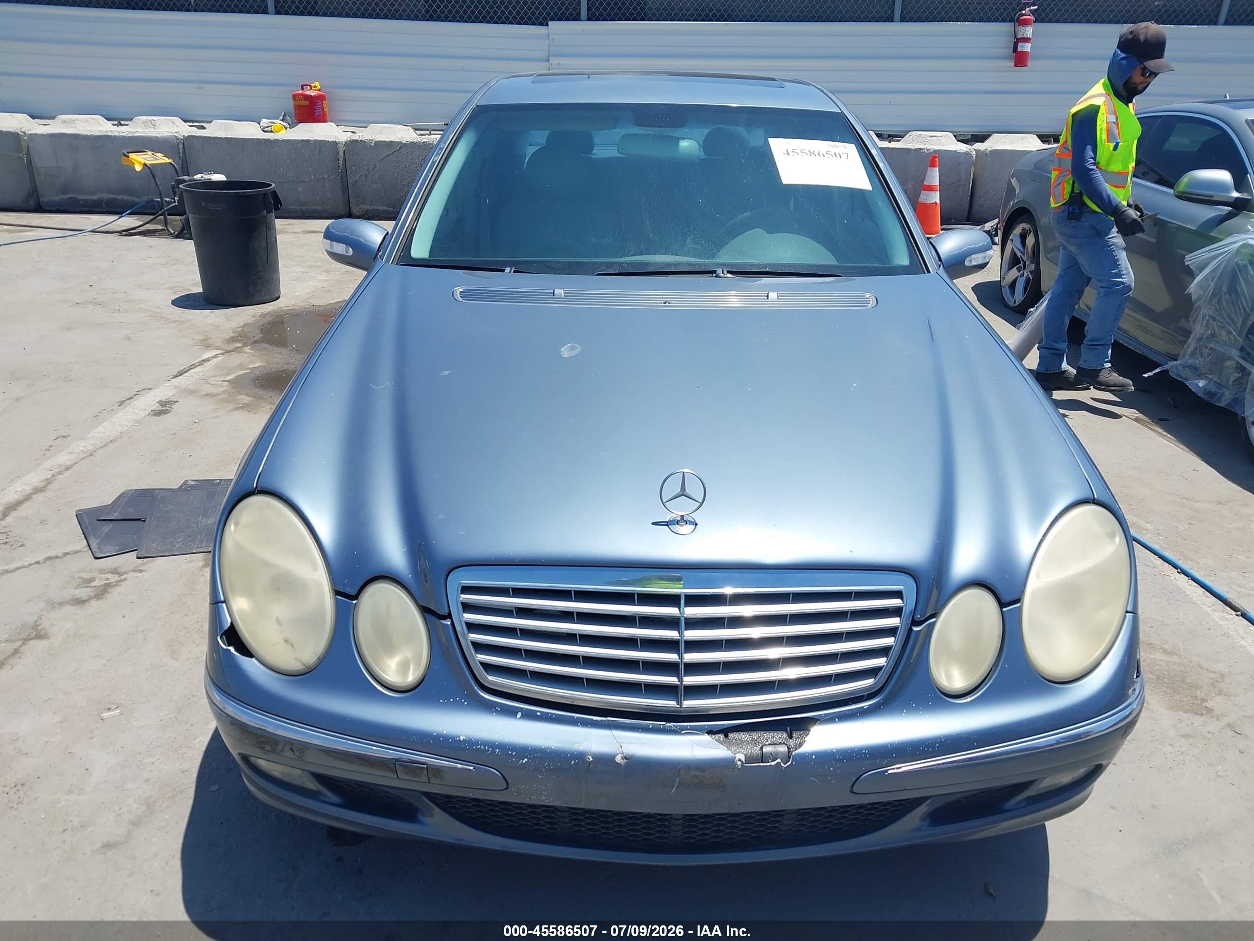 2004 MERCEDES-BENZ E E320