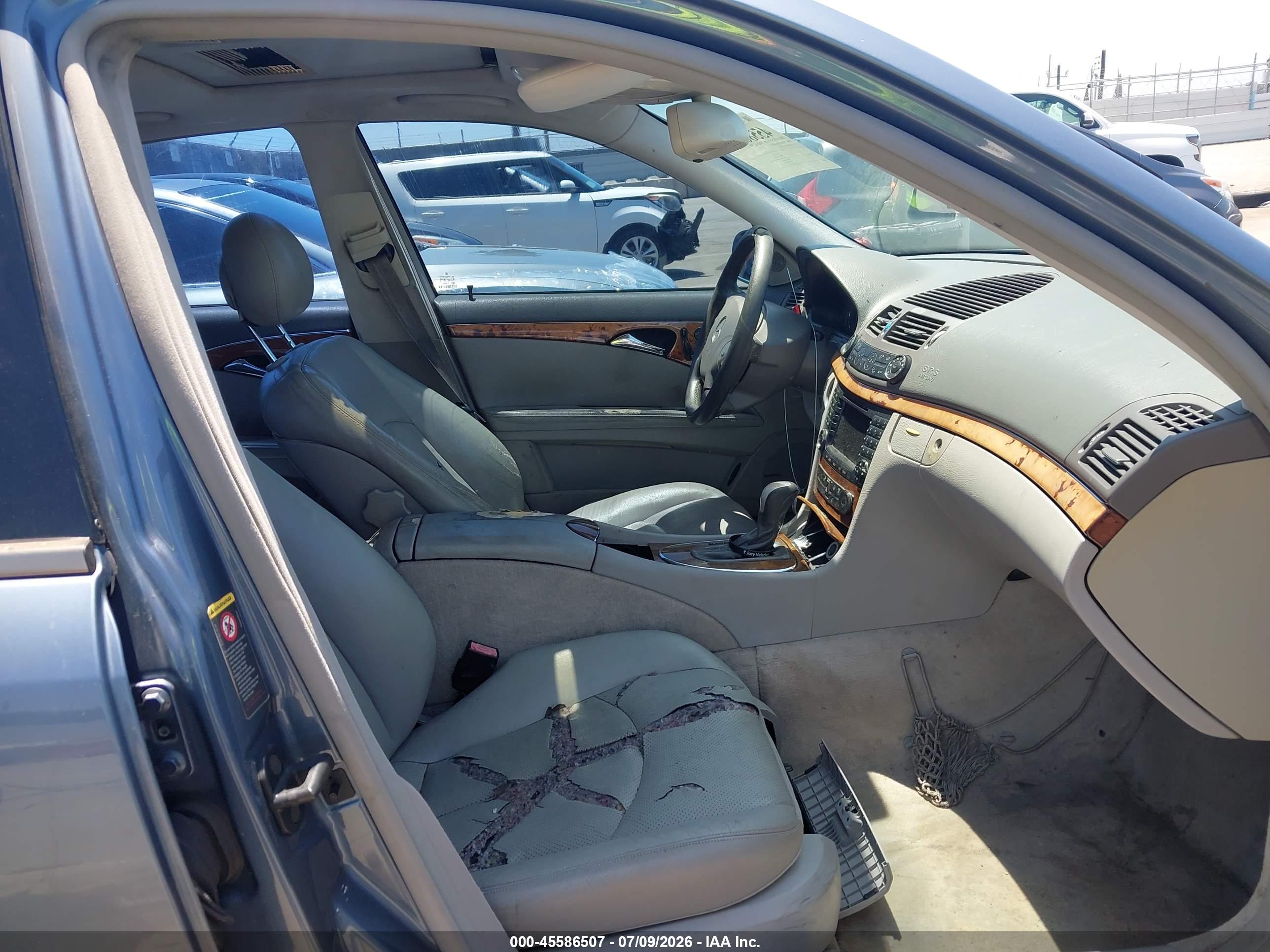 2004 MERCEDES-BENZ E E320