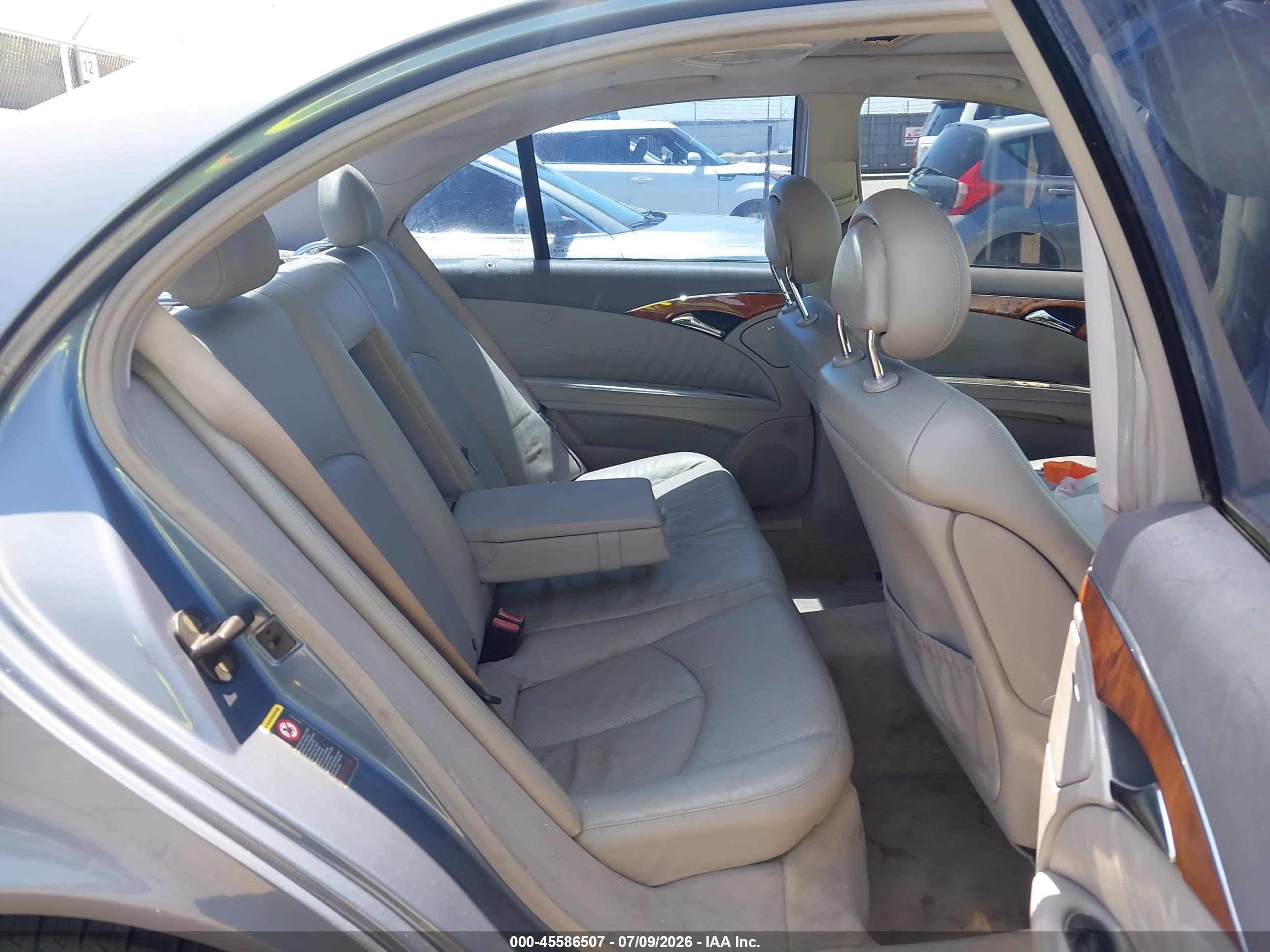 2004 MERCEDES-BENZ E E320