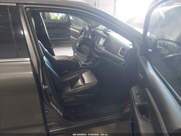 2016 TOYOTA HIGHLANDER XLE