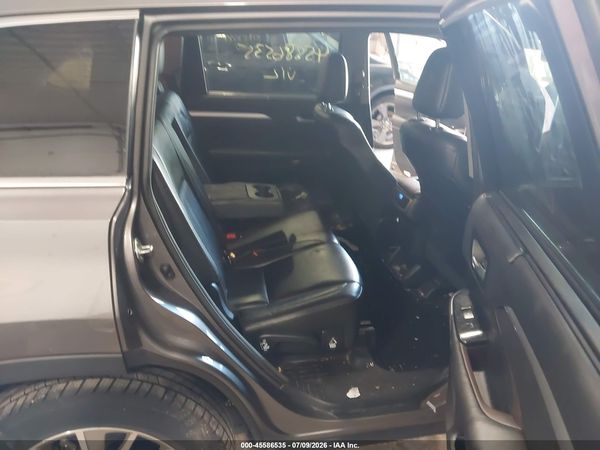 2016 TOYOTA HIGHLANDER XLE