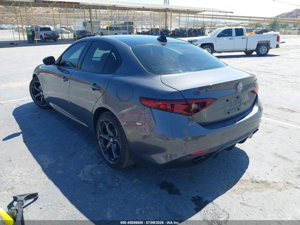 2019 ALFA ROMEO GIULIA TI SPORT AWD