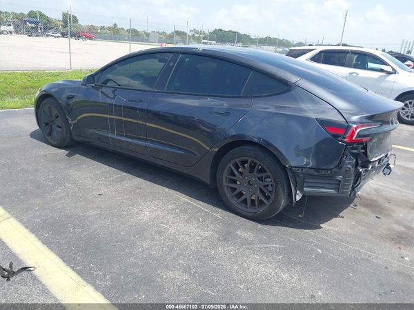 2025 TESLA MODEL 3