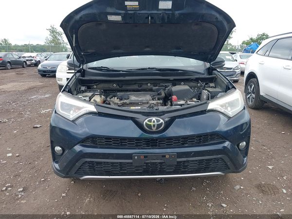 2017 TOYOTA RAV4 SE