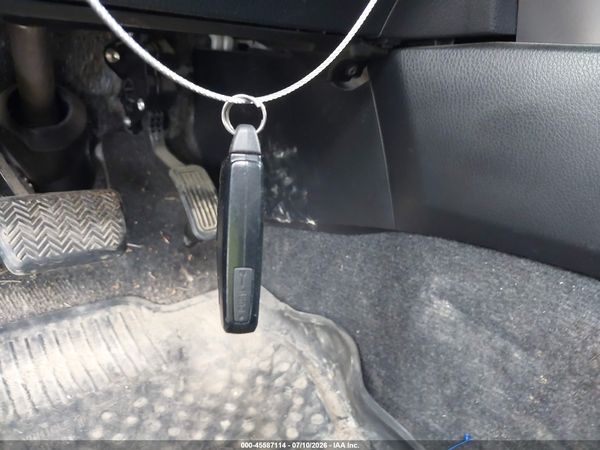 2017 TOYOTA RAV4 SE
