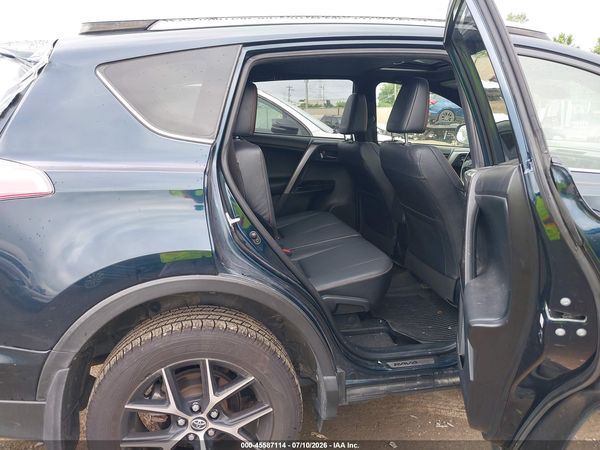 2017 TOYOTA RAV4 SE