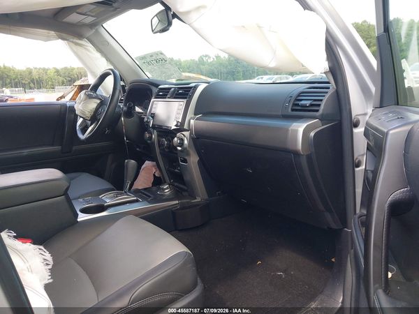2024 TOYOTA 4RUNNER SR5 PREMIUM
