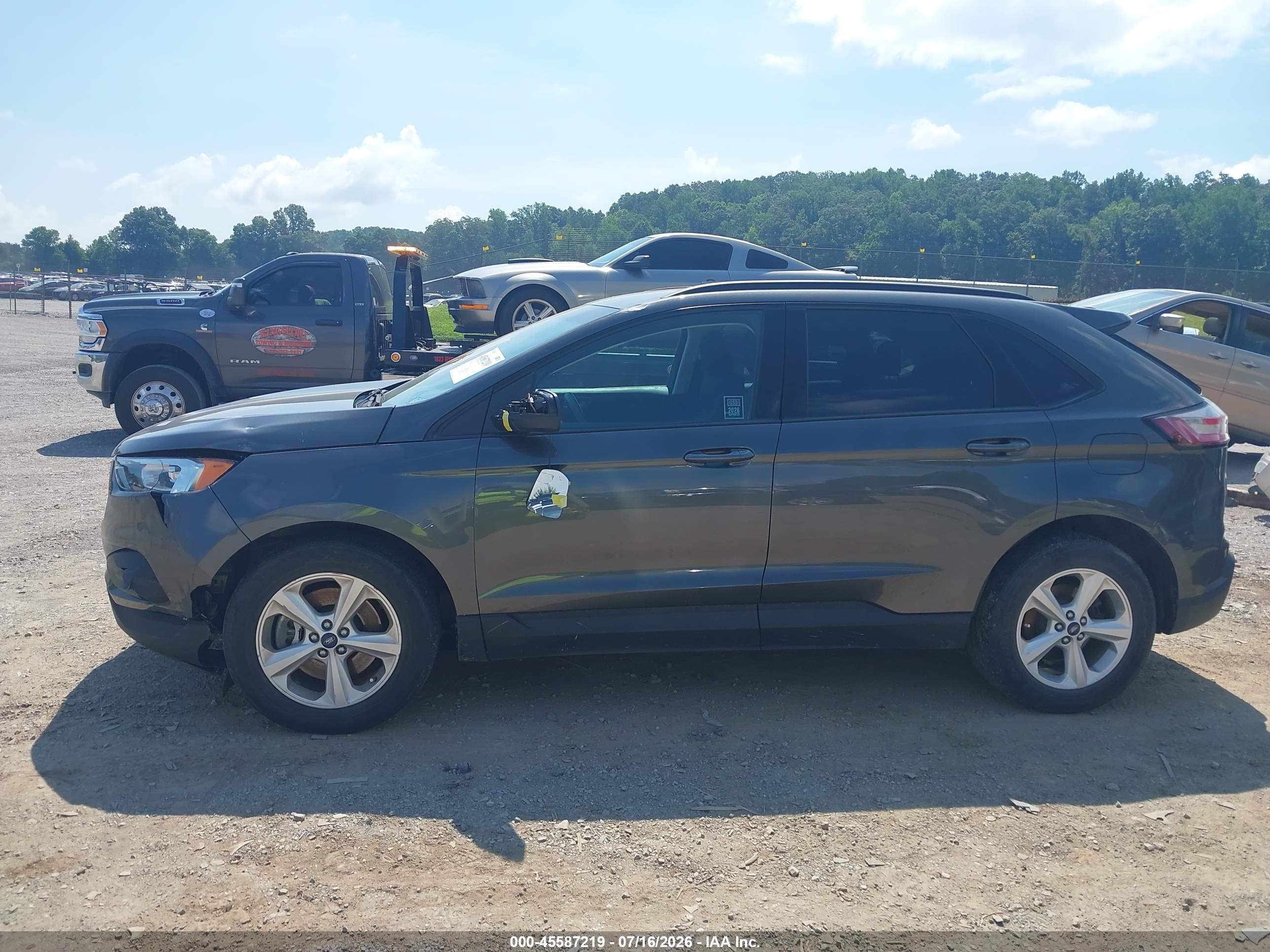 2020 FORD EDGE SE