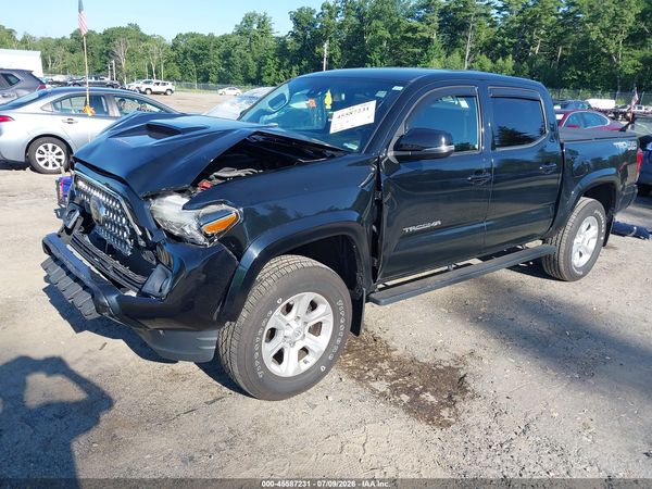 2018 TOYOTA TACOMA TRD SPORT