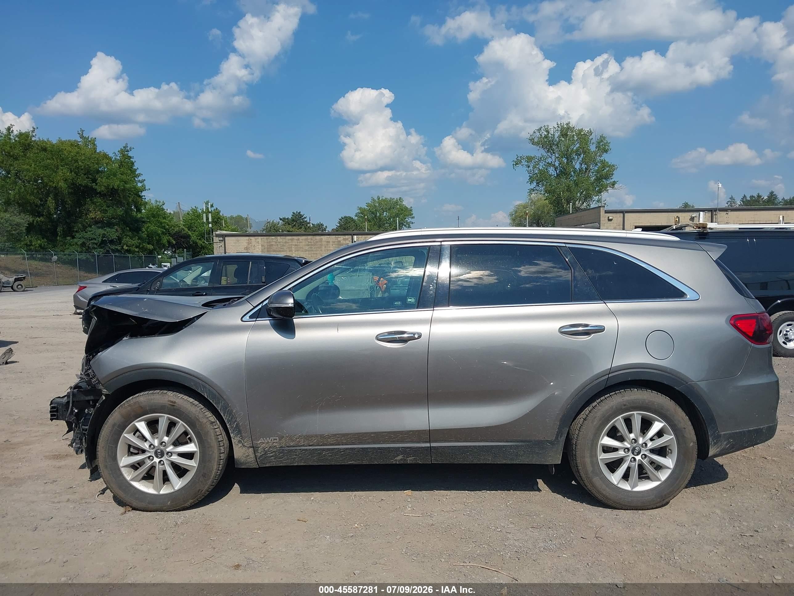 2019 KIA SORENTO 2.4L LX