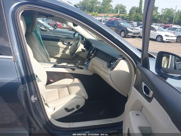 2021 VOLVO XC60 T6 INSCRIPTION