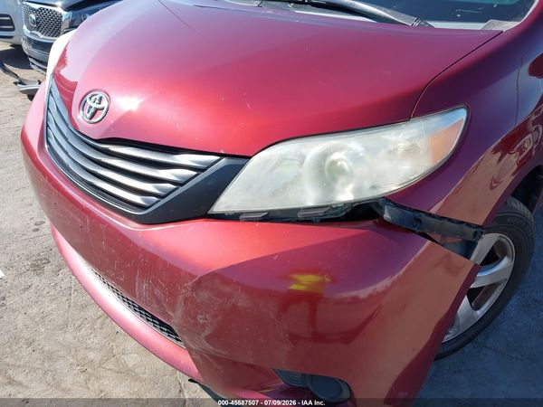 2014 TOYOTA SIENNA L V6 7 PASSENGER