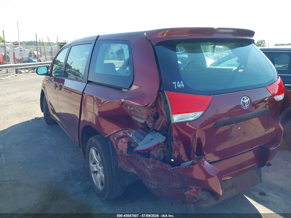 2014 TOYOTA SIENNA L V6 7 PASSENGER