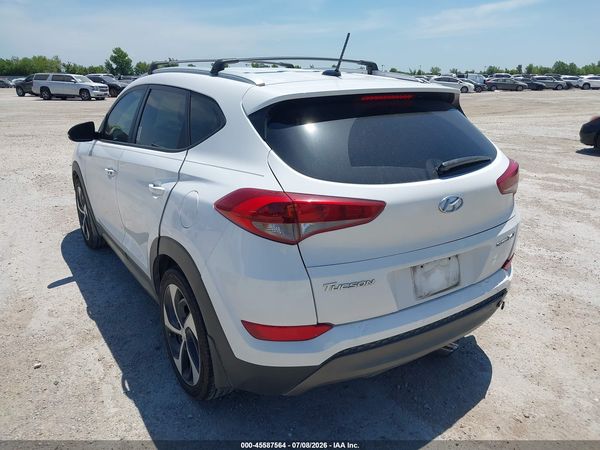 2016 HYUNDAI TUCSON SPORT