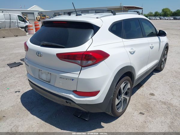 2016 HYUNDAI TUCSON SPORT