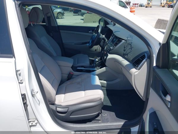 2016 HYUNDAI TUCSON SPORT