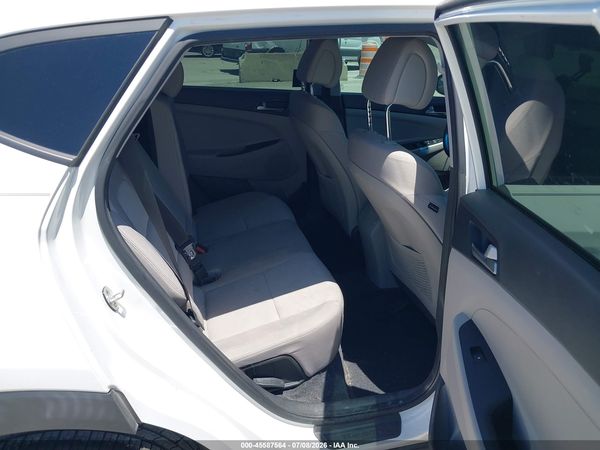 2016 HYUNDAI TUCSON SPORT