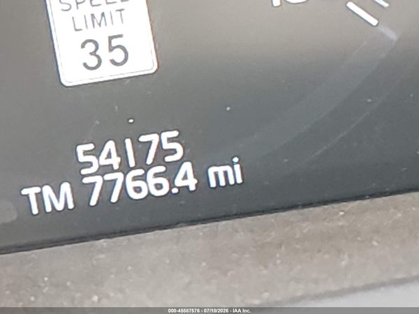 2020 VOLVO XC90 T5 MOMENTUM 7 PASSENGER