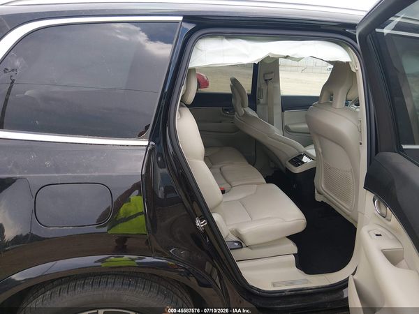2020 VOLVO XC90 T5 MOMENTUM 7 PASSENGER