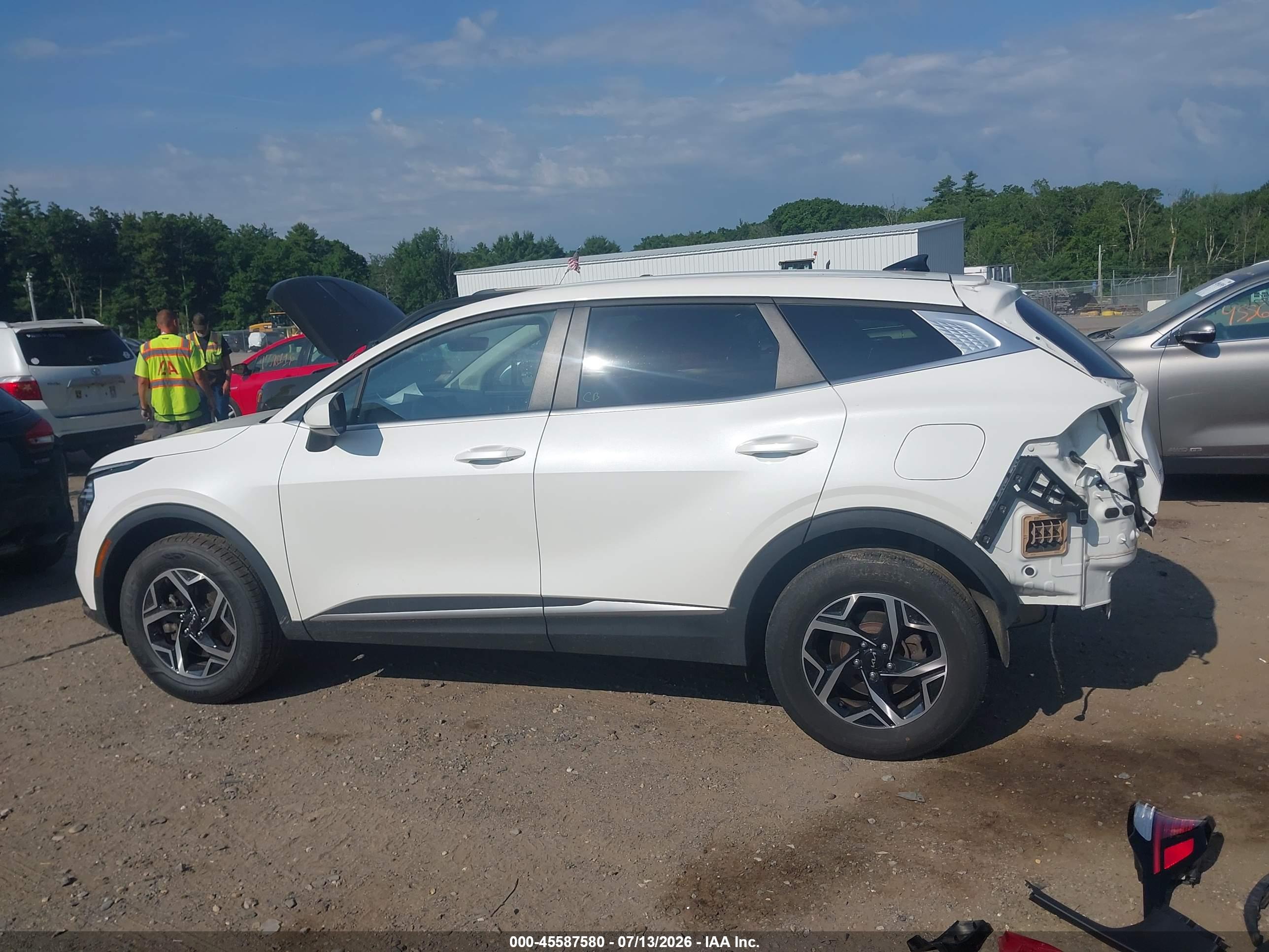 2025 KIA SPORTAGE LX