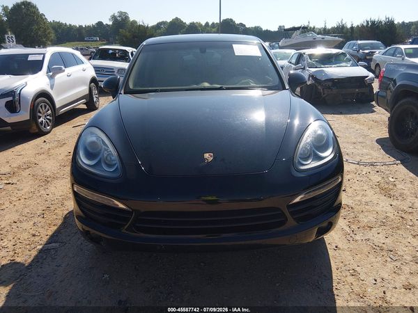 2013 PORSCHE CAYENNE