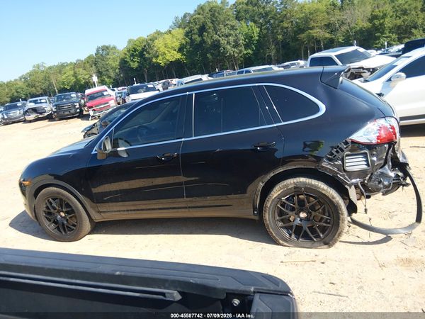 2013 PORSCHE CAYENNE
