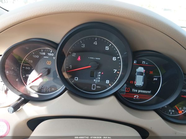 2013 PORSCHE CAYENNE