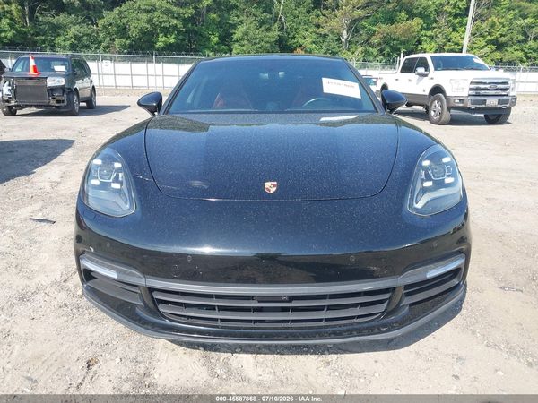 2018 PORSCHE PANAMERA 4