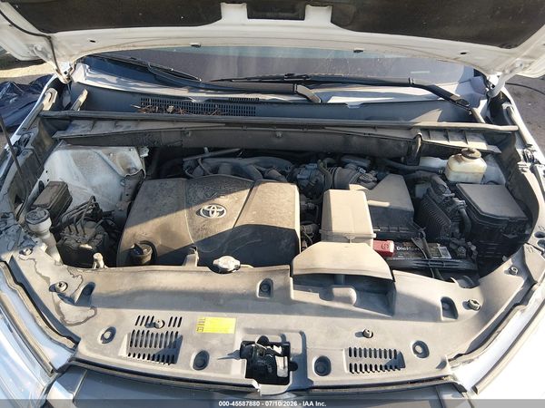 2017 TOYOTA HIGHLANDER XLE