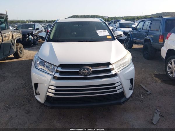 2017 TOYOTA HIGHLANDER XLE