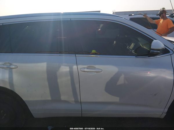 2017 TOYOTA HIGHLANDER XLE